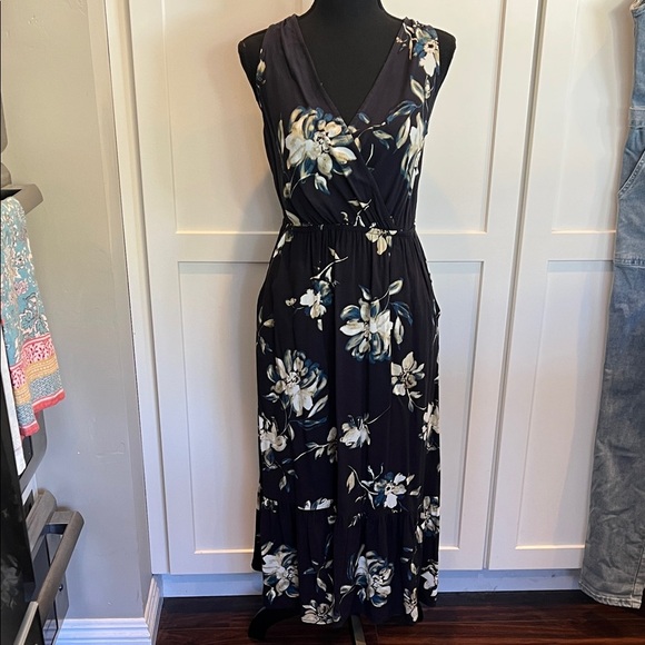 Cynthia Rowley Navy Floral Maxi Dress - Picture 1 of 8